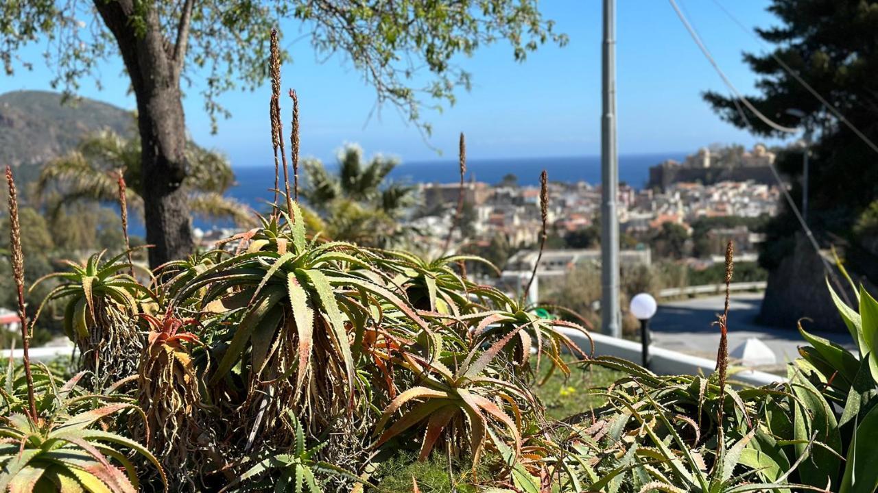 Villa La Milanina Lipari  Exterior foto